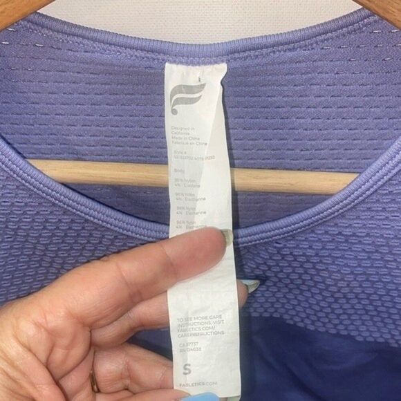 FABLETICS Musetta Seamless Perforated Women’s Long Sleeve Top - Picture 6 of 6